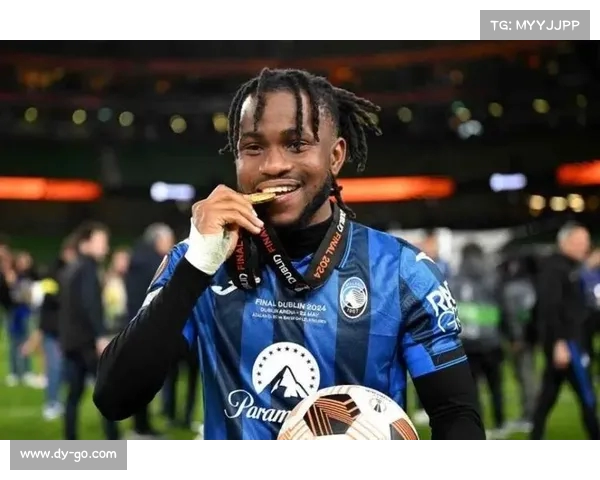 罗马诺：卢克曼缺席训练回应亚特兰大或暗示未来去向